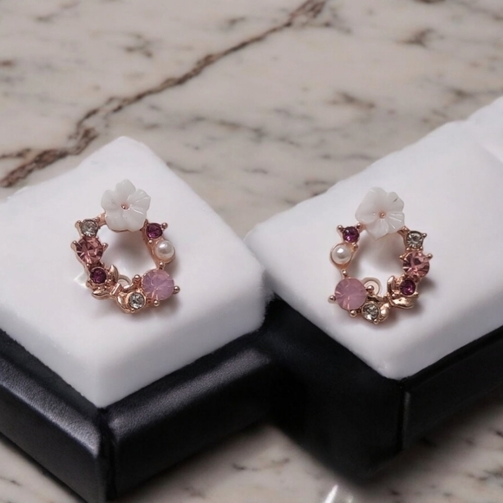 935‎ Sterling Silver Elegant Pearl Flower Diamond Earrings